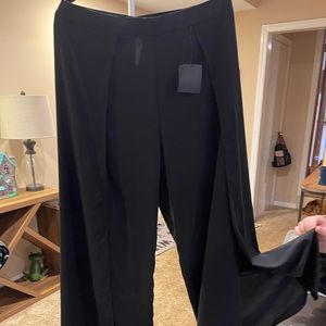 Women’s Lulu Two Piece Pants Set NWT